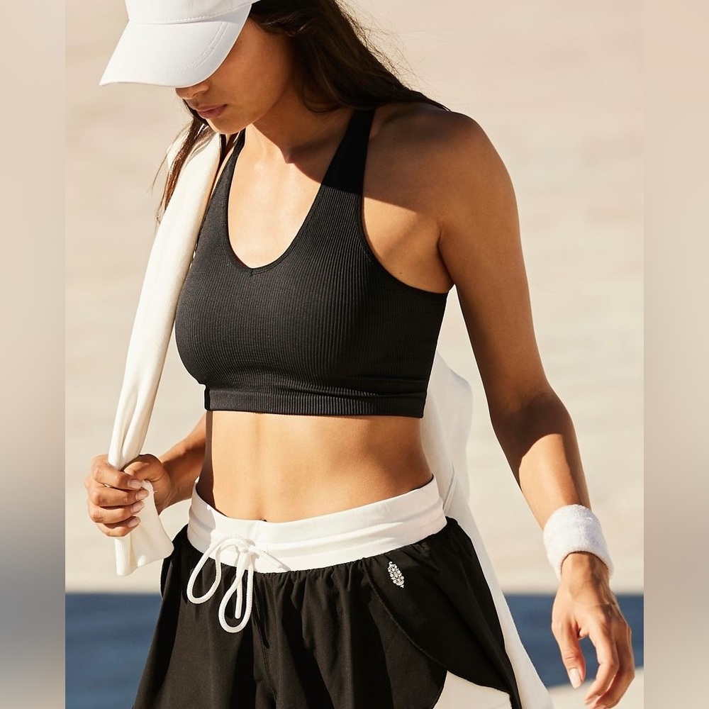 Free People Med Black free throw crop